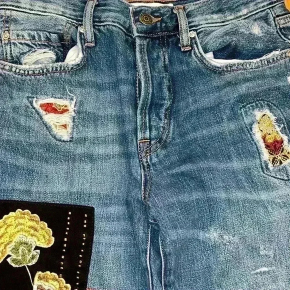 Free People Lux Embellished & Patch Boyfriend Jeans - Size 25 - Picture 10 of 16